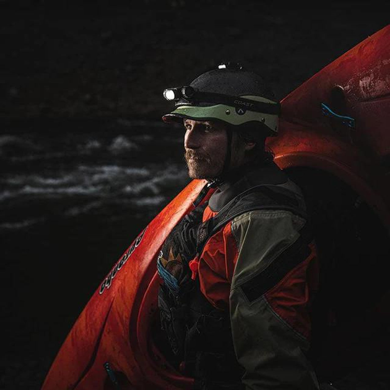 Coast Headlamp 1000 Lumens Rechargeable