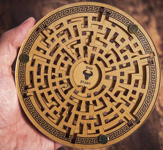 Myths + Ledends - Theseus & the Minotaur Puzzle