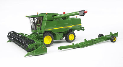 Bruder 02132 John Deere Havester