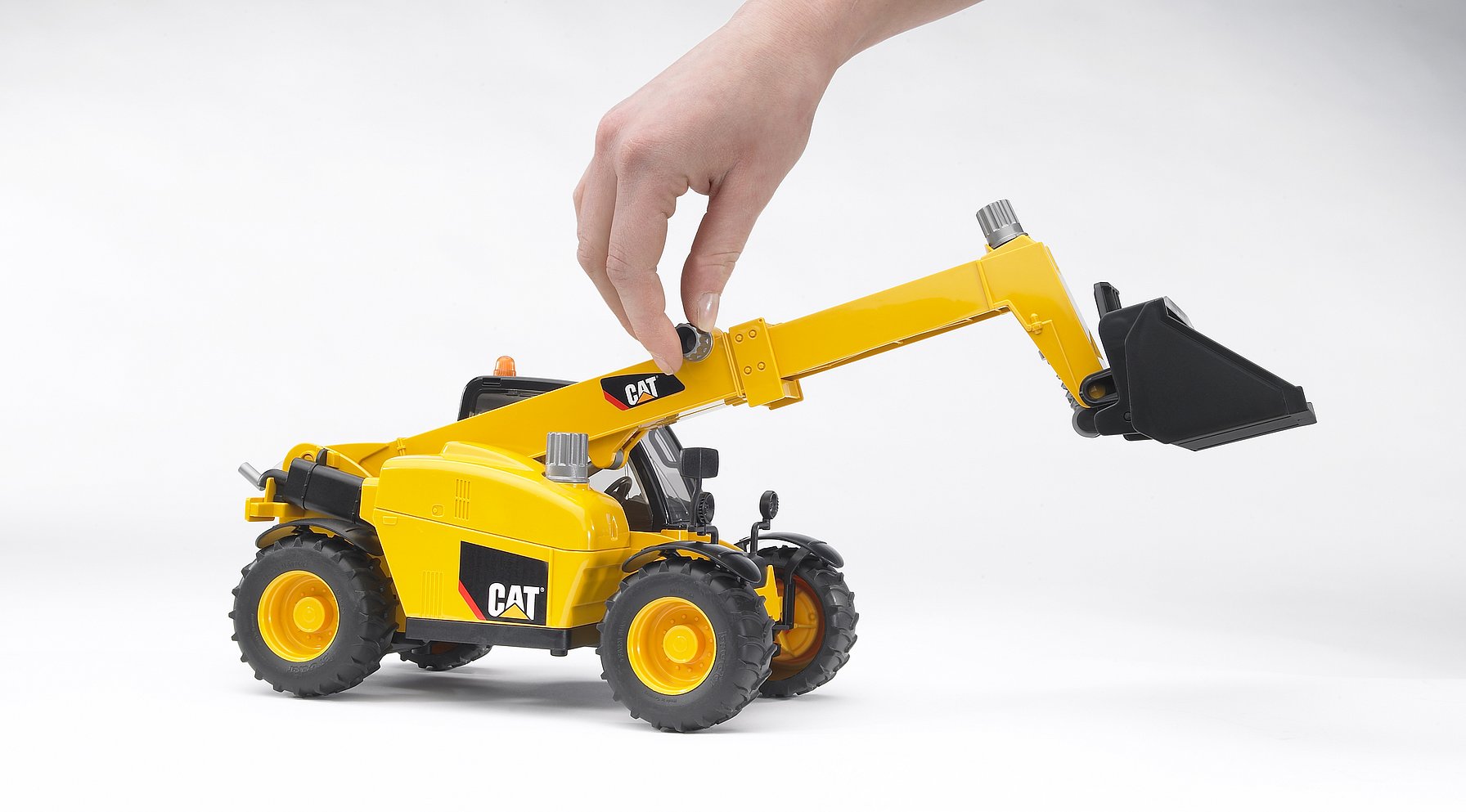 Bruder 02141 Caterpillar Telehandler