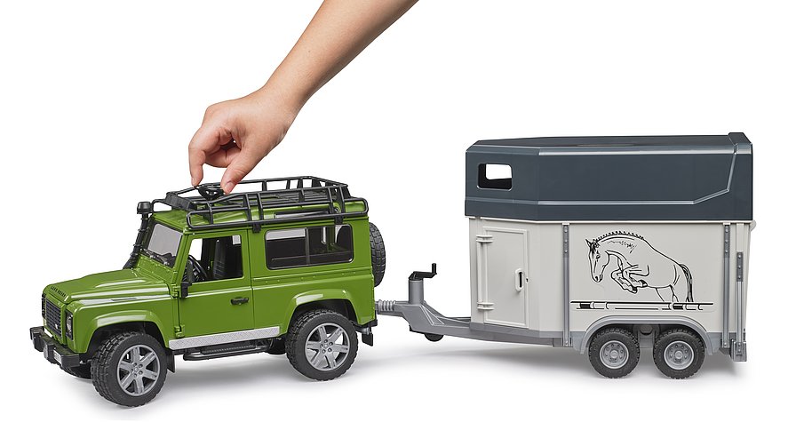 Bruder 02592 Land Rover Defender with Horse Float