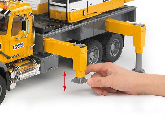 Bruder 02818 Mack Liebher Crane