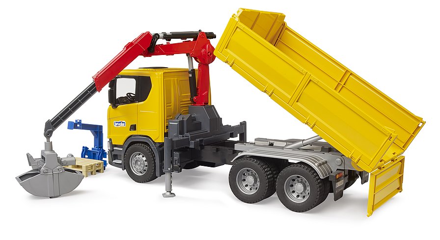 Bruder 03551 Scania Super 560R Truck with crane and 2 Pallets