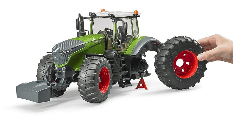 Bruder 04040 Fendt 1050 Vario Tractor