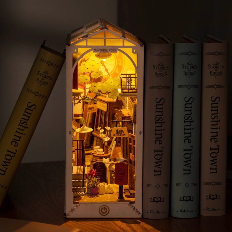 DIY Book Nook Sunshine Town