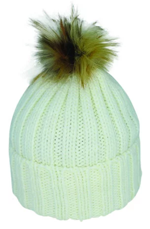 Beanie knit with fur pom